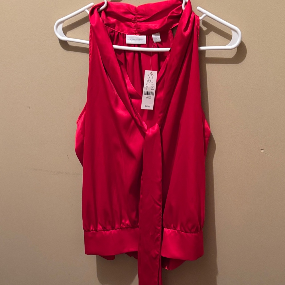 New York & Company Red Sleeveless Top